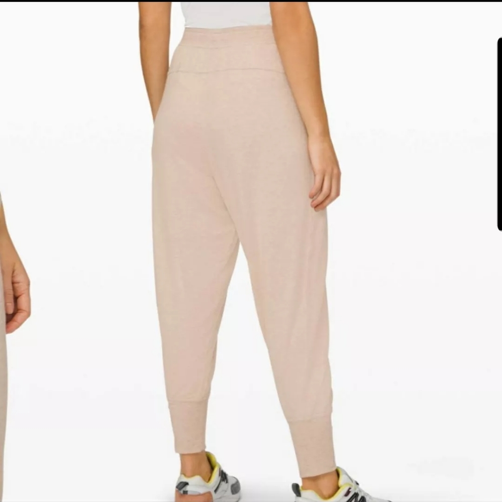 Lululemon Still Chill Jogger- Heathered Cashew - Picture 2 of 6